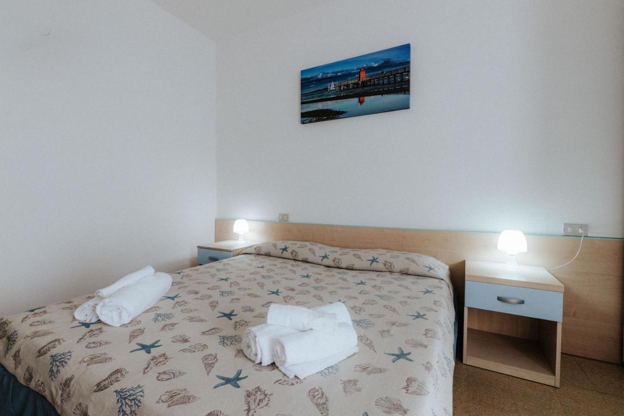 Hotel Villa Franca リニャーノ・サッビアドーロ エクステリア 写真