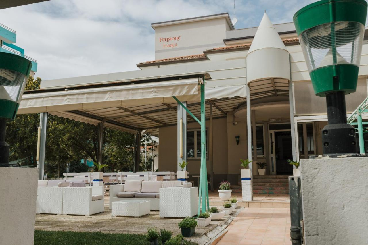 Hotel Villa Franca リニャーノ・サッビアドーロ エクステリア 写真