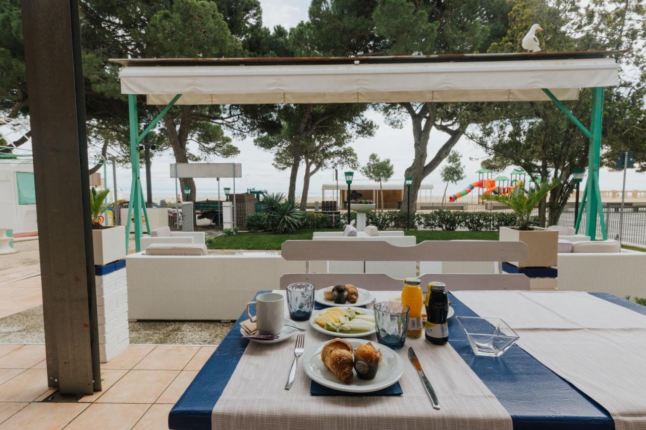 Hotel Villa Franca リニャーノ・サッビアドーロ エクステリア 写真