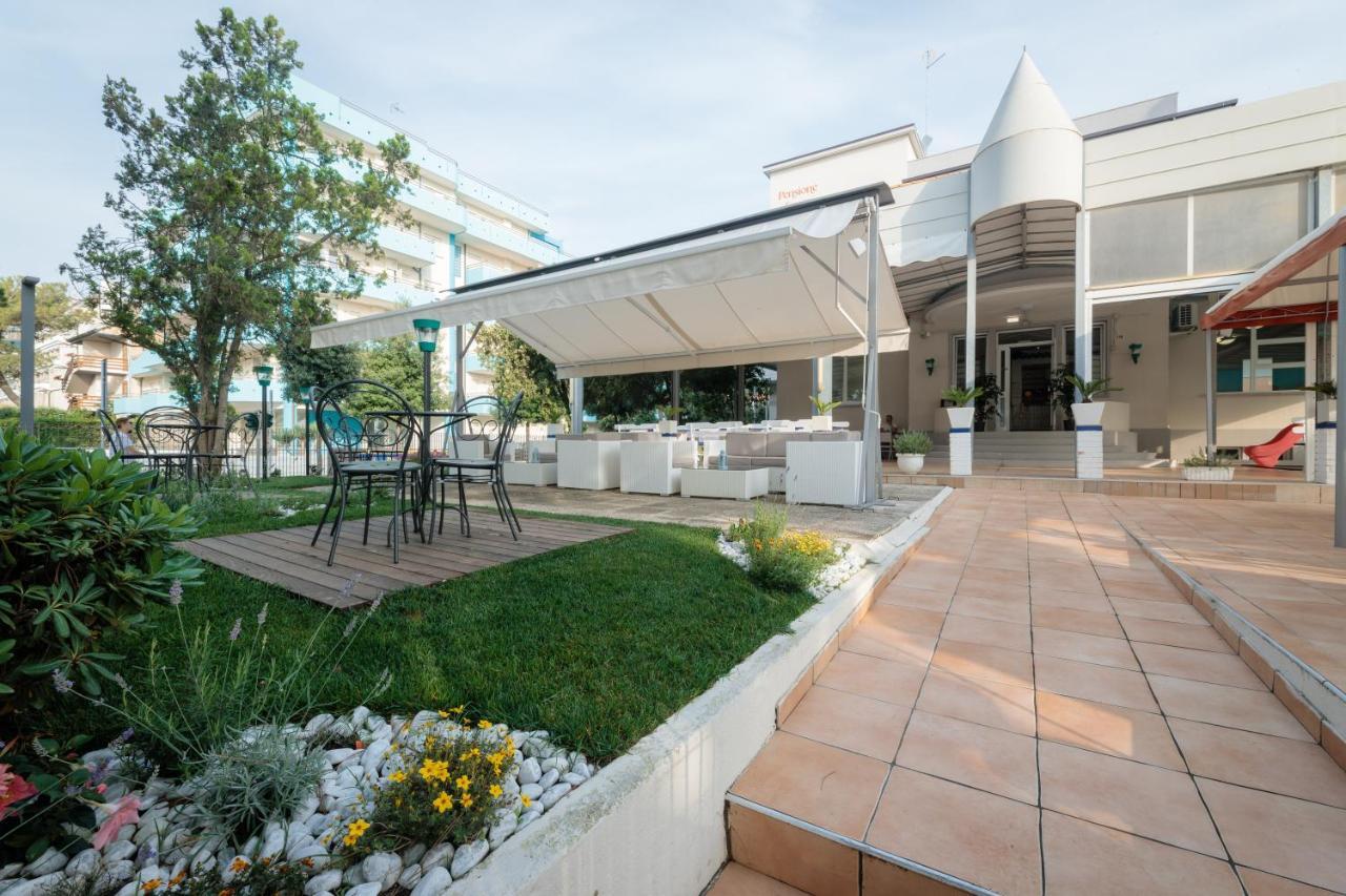 Hotel Villa Franca リニャーノ・サッビアドーロ エクステリア 写真