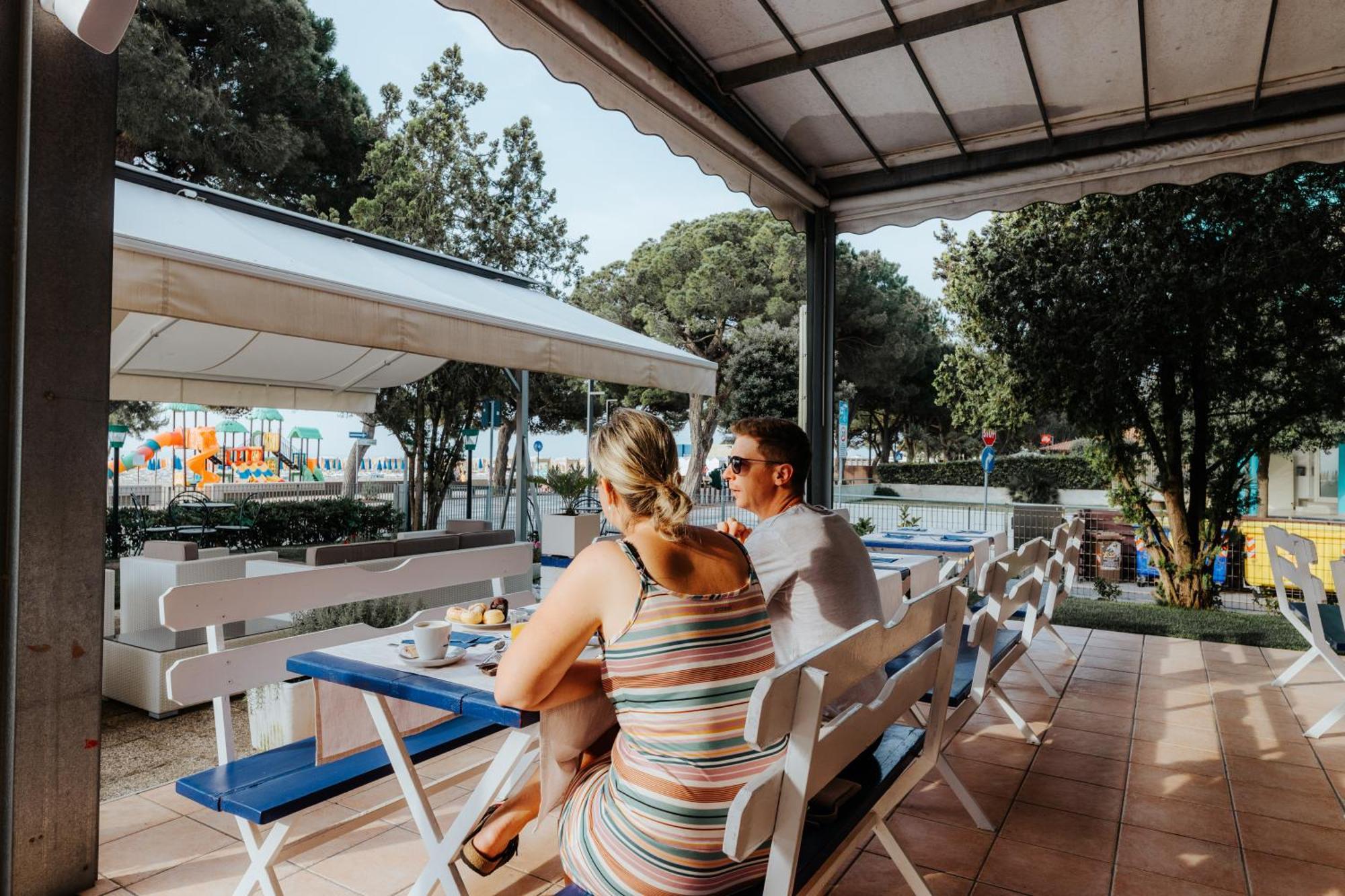 Hotel Villa Franca リニャーノ・サッビアドーロ エクステリア 写真