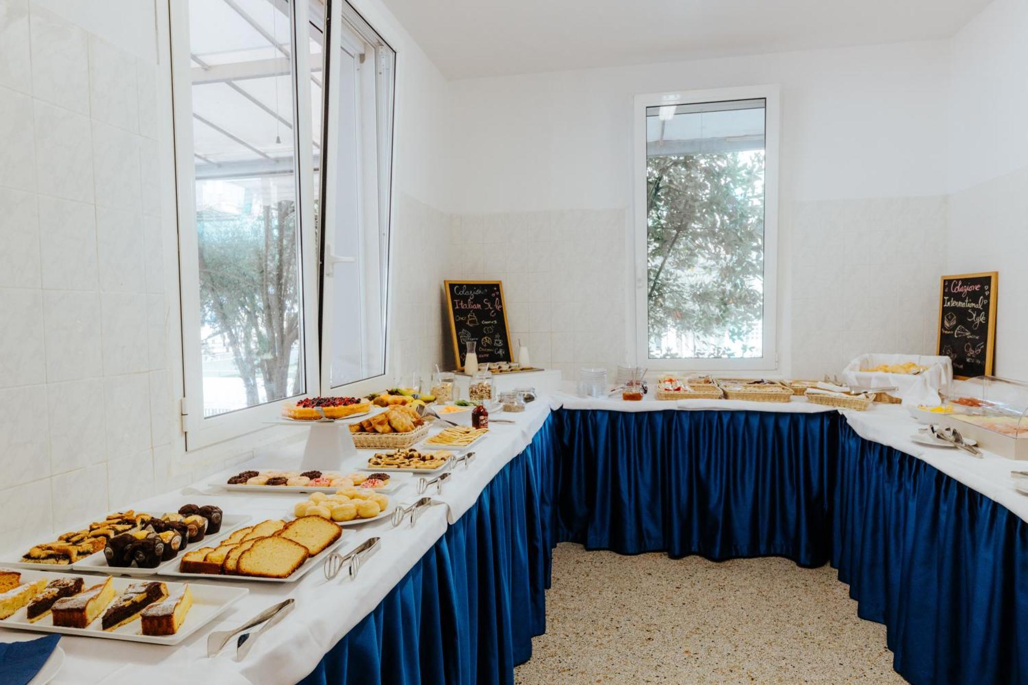 Hotel Villa Franca リニャーノ・サッビアドーロ エクステリア 写真